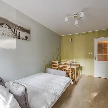 Libelta Quiet Charm By Bookinghost